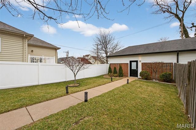 4242 Olive Street, St Louis, MO 63108