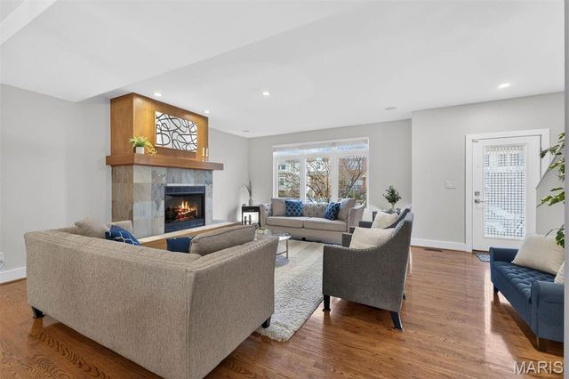 4242 Olive Street, St Louis, MO 63108