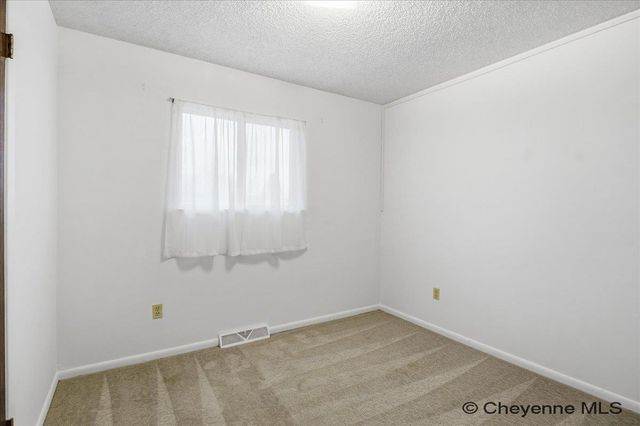 134 RIO VERDE CIR, Cheyenne, WY 82001