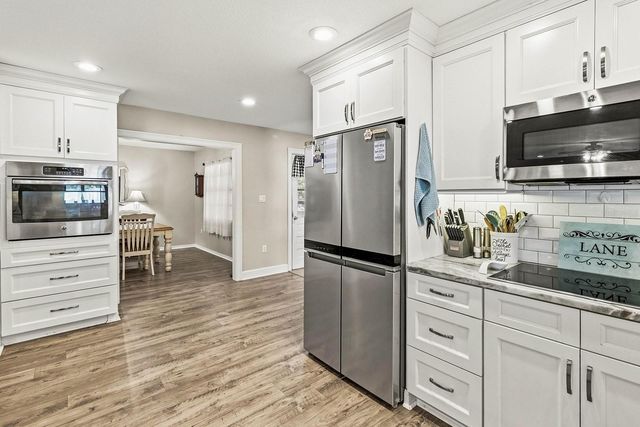 2018 HIGH GLEN COURT N., Lakeland, FL 33813