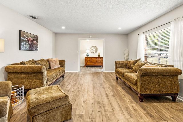 2018 HIGH GLEN COURT N., Lakeland, FL 33813