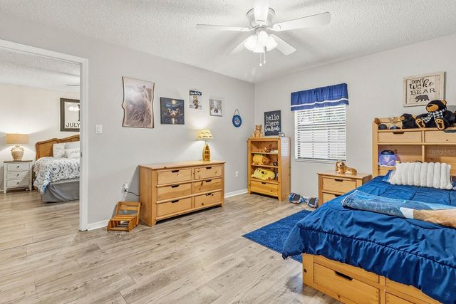 2018 HIGH GLEN COURT N., Lakeland, FL 33813