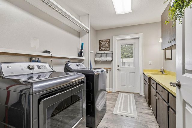 2018 HIGH GLEN COURT N., Lakeland, FL 33813