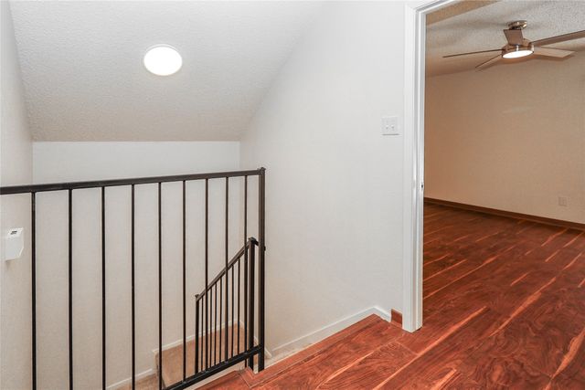 1963 Shorewood Drive, Grapevine, TX 76051