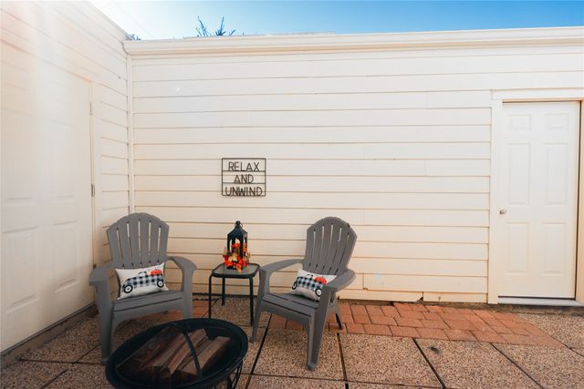 1963 Shorewood Drive, Grapevine, TX 76051