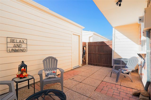 1963 Shorewood Drive, Grapevine, TX 76051