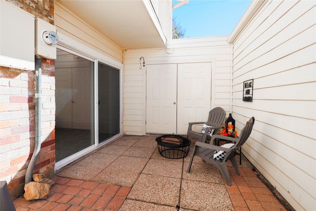 1963 Shorewood Drive, Grapevine, TX 76051