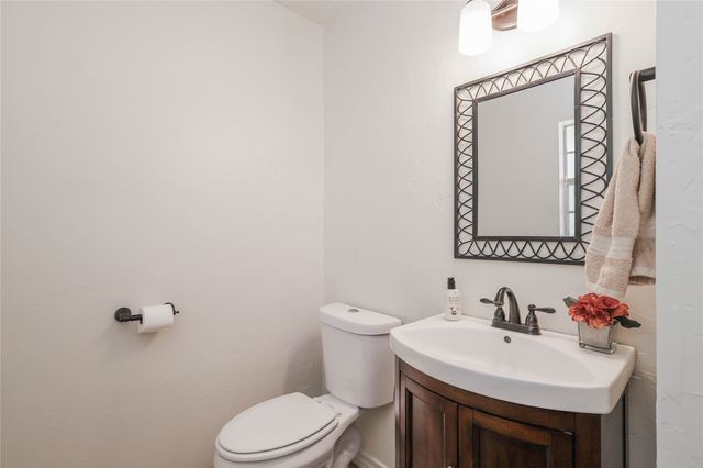 1963 Shorewood Drive, Grapevine, TX 76051