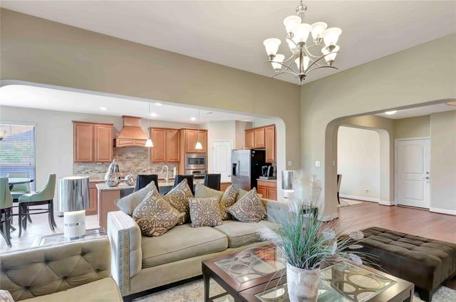 39 Wading Pond, The Woodlands, TX 77375