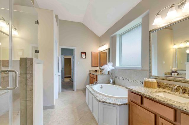 39 Wading Pond, The Woodlands, TX 77375