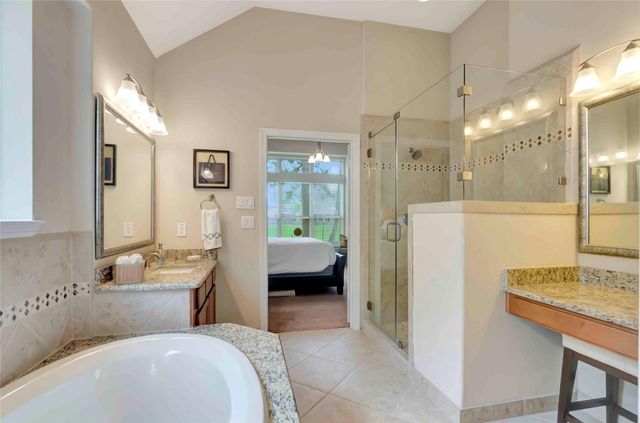 39 Wading Pond, The Woodlands, TX 77375
