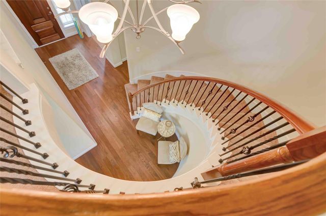39 Wading Pond, The Woodlands, TX 77375
