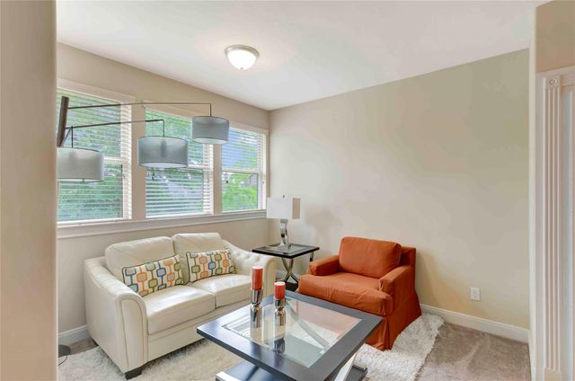 39 Wading Pond, The Woodlands, TX 77375