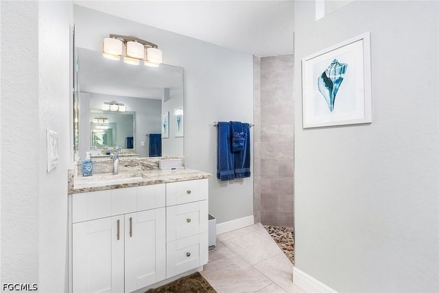 1702 SE 1st TER, Cape Coral, FL 33990