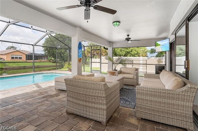 1702 SE 1st TER, Cape Coral, FL 33990