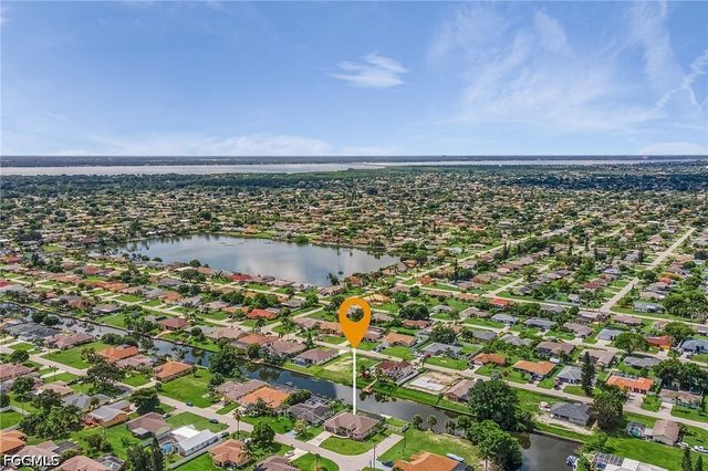 1702 SE 1st TER, Cape Coral, FL 33990