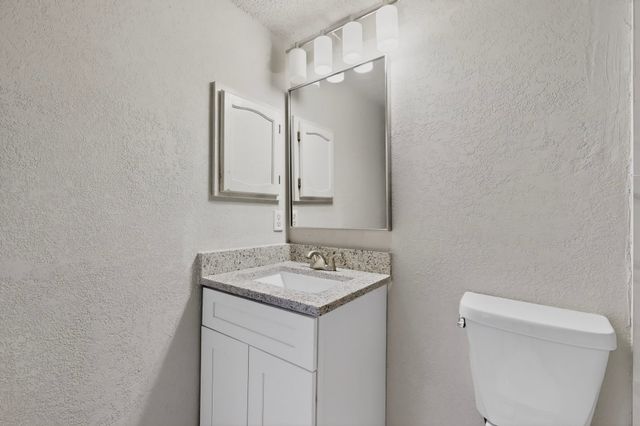 948 Carom Way, Dallas, TX 75217