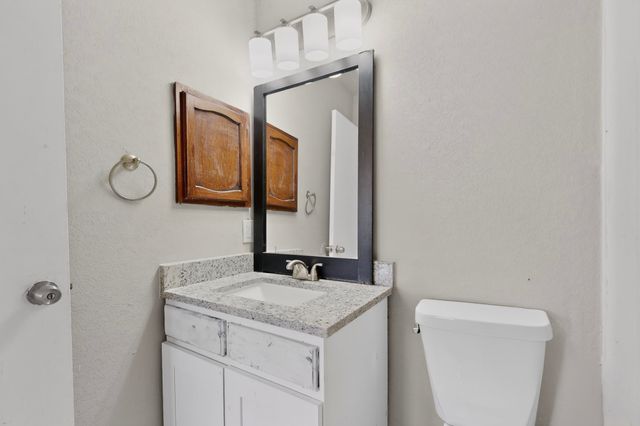 948 Carom Way, Dallas, TX 75217