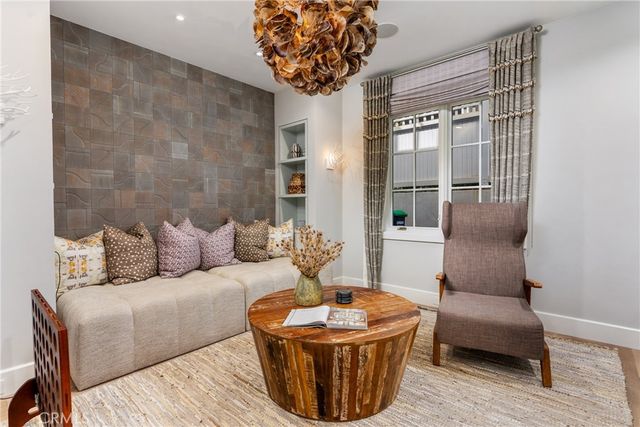 1215 E Balboa, Newport Beach, CA 92661