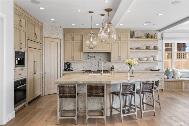 1215 E Balboa, Newport Beach, CA 92661