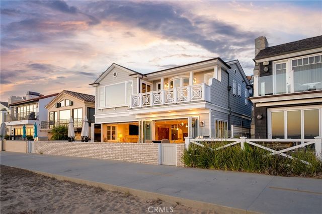 1215 E Balboa, Newport Beach, CA 92661