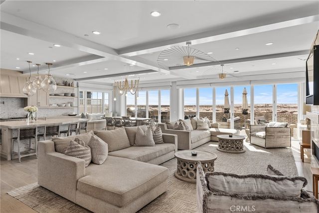 1215 E Balboa, Newport Beach, CA 92661