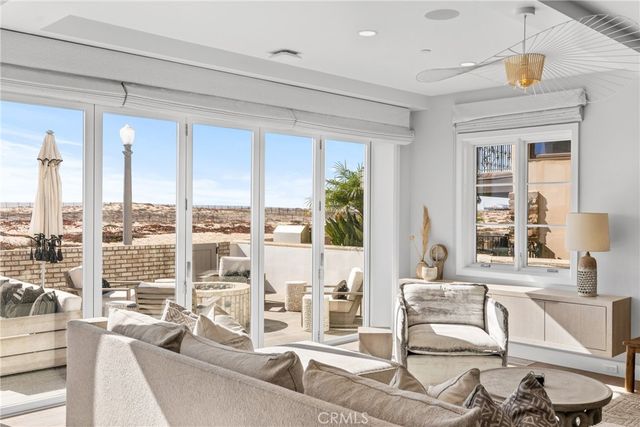 1215 E Balboa, Newport Beach, CA 92661