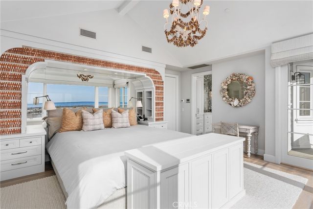 1215 E Balboa, Newport Beach, CA 92661