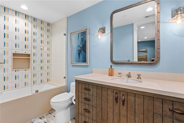 1215 E Balboa, Newport Beach, CA 92661