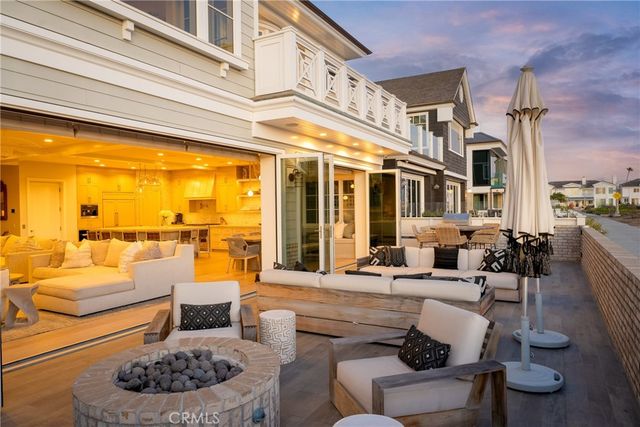 1215 E Balboa, Newport Beach, CA 92661
