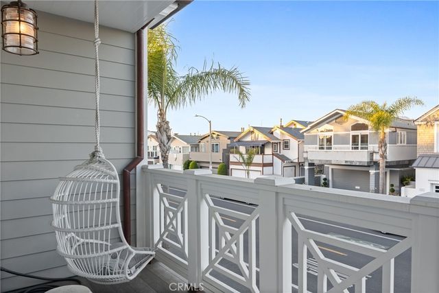 1215 E Balboa, Newport Beach, CA 92661