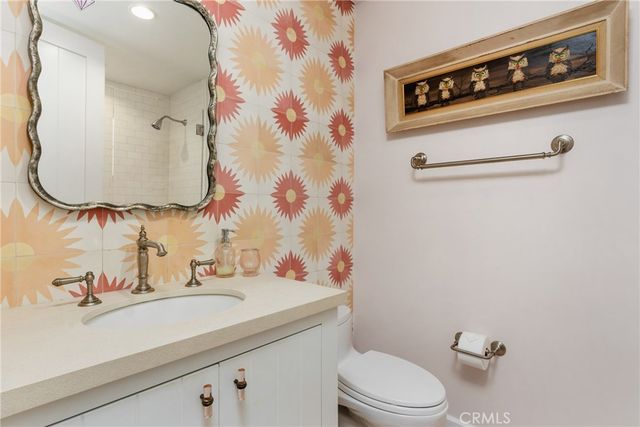 1215 E Balboa, Newport Beach, CA 92661