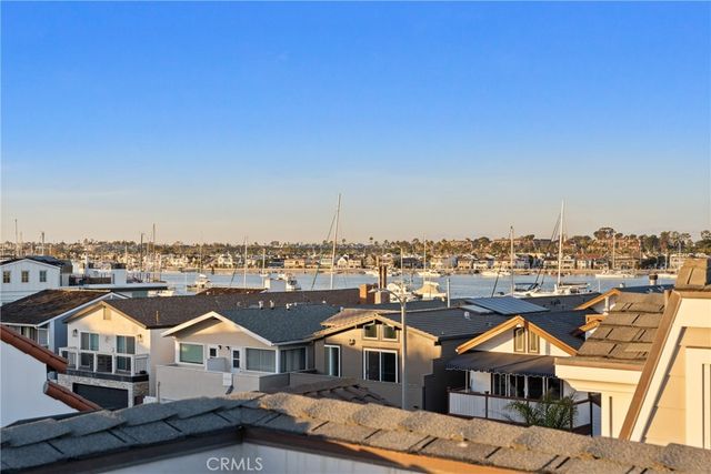 1215 E Balboa, Newport Beach, CA 92661