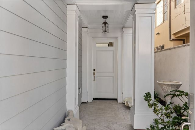1215 E Balboa, Newport Beach, CA 92661
