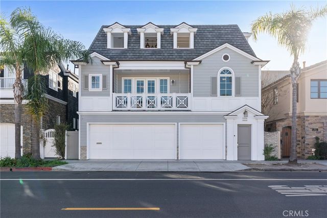 1215 E Balboa, Newport Beach, CA 92661