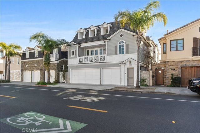 1215 E Balboa, Newport Beach, CA 92661