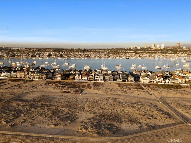 1215 E Balboa, Newport Beach, CA 92661
