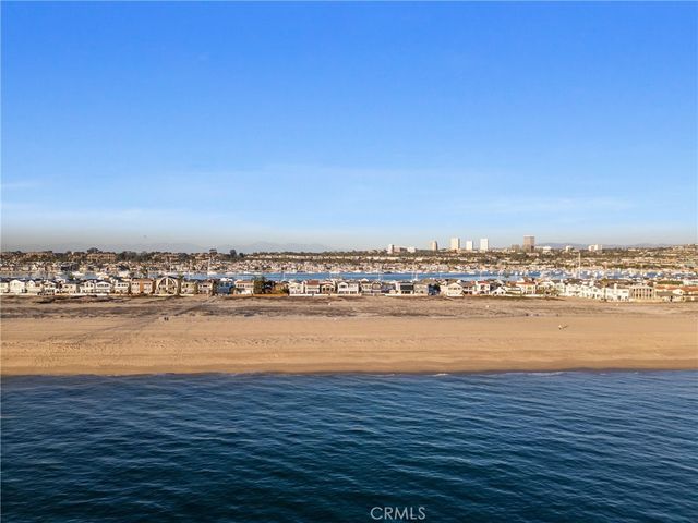 1215 E Balboa, Newport Beach, CA 92661