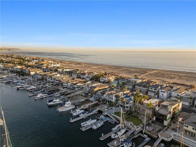 1215 E Balboa, Newport Beach, CA 92661