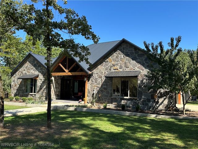 18288 Benson Lane, Heavener, OK 74937