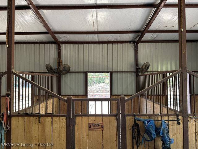 18288 Benson Lane, Heavener, OK 74937