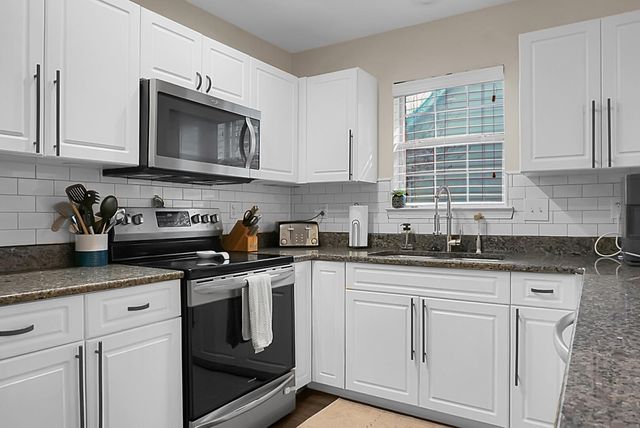 2200 Kings Gate Lane, Mount Pleasant, SC 29466