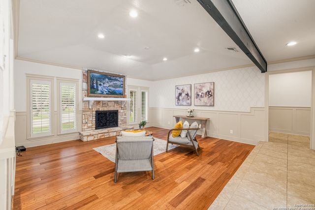 90 Mossy Cup, Shavano Park, TX 78231