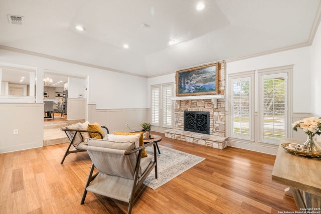 90 Mossy Cup, Shavano Park, TX 78231