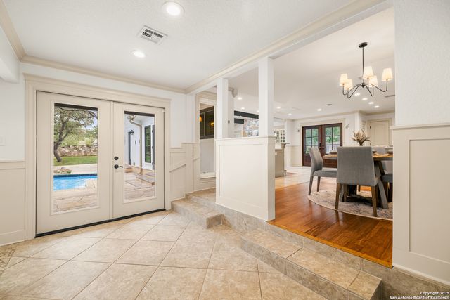 90 Mossy Cup, Shavano Park, TX 78231