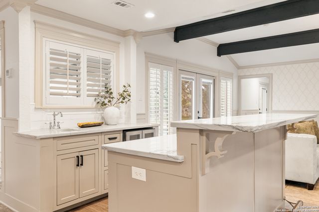 90 Mossy Cup, Shavano Park, TX 78231