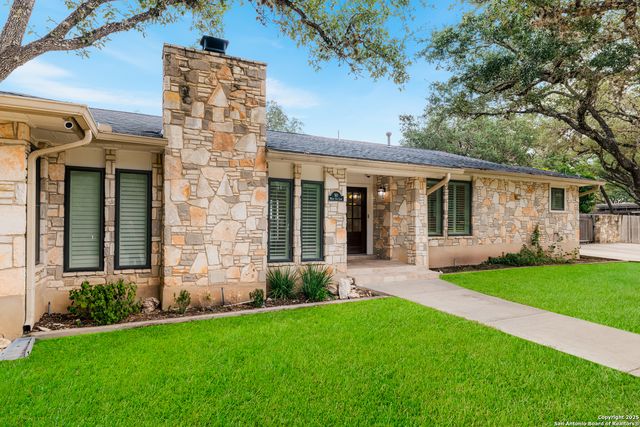 90 Mossy Cup, Shavano Park, TX 78231