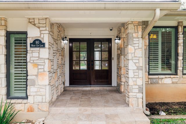 90 Mossy Cup, Shavano Park, TX 78231