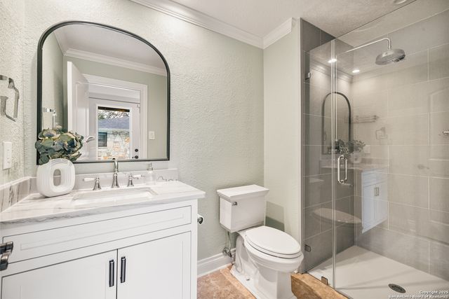 90 Mossy Cup, Shavano Park, TX 78231