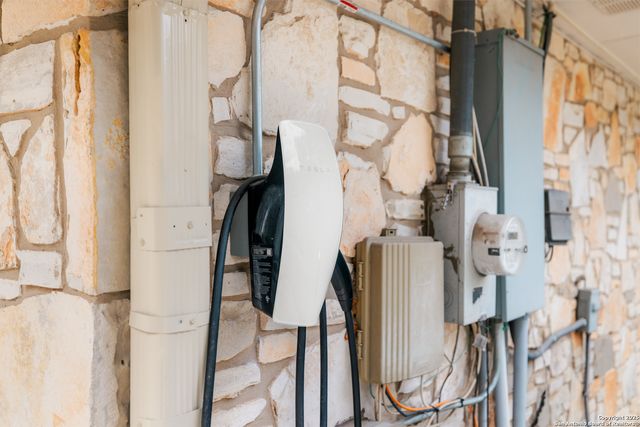 90 Mossy Cup, Shavano Park, TX 78231